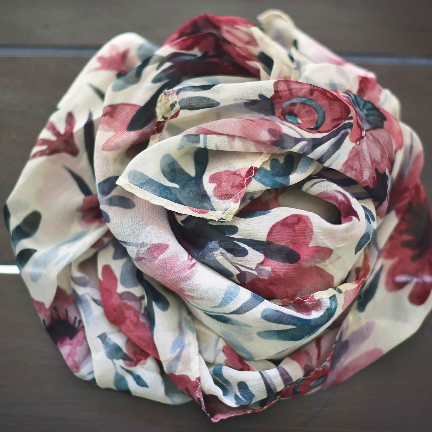 Studio Decorai Scarf Autumn Camelia - Silk Scarf