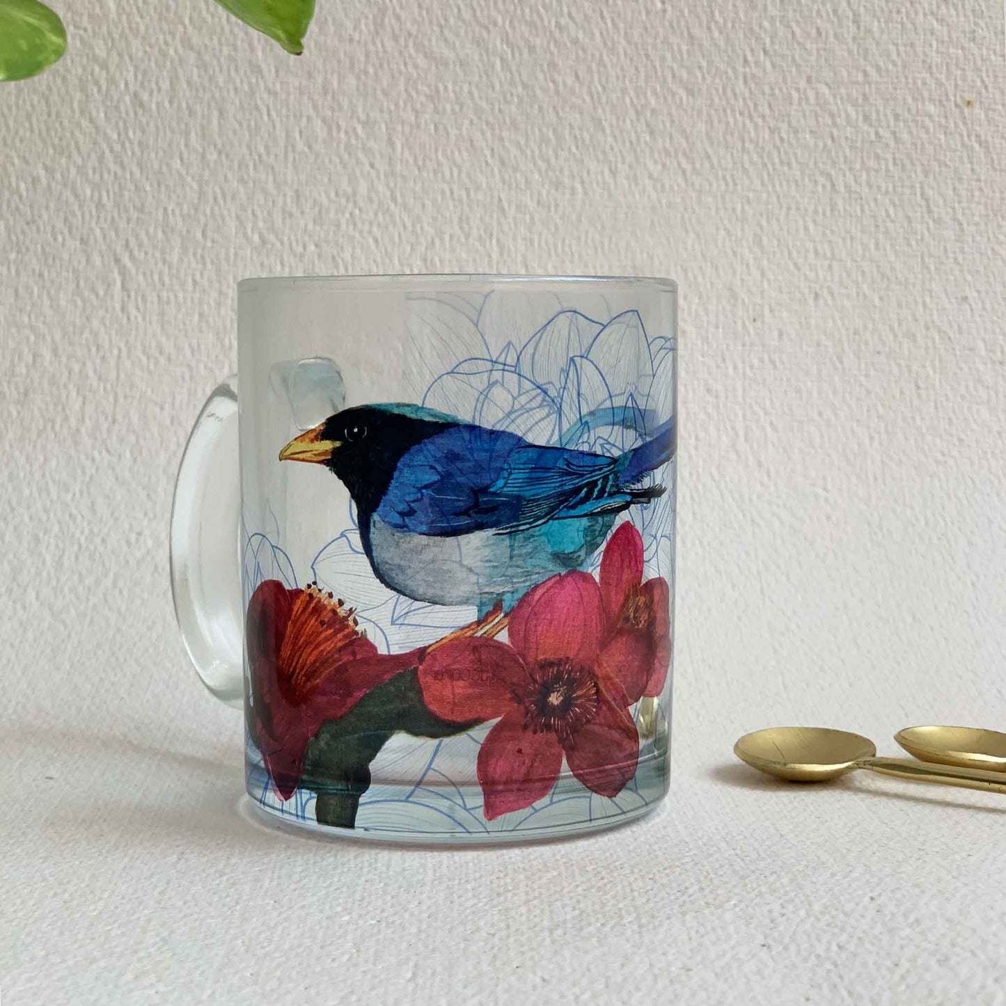 Studio Decorai The Blue Magpie - Birds of India Clear Glass Mug