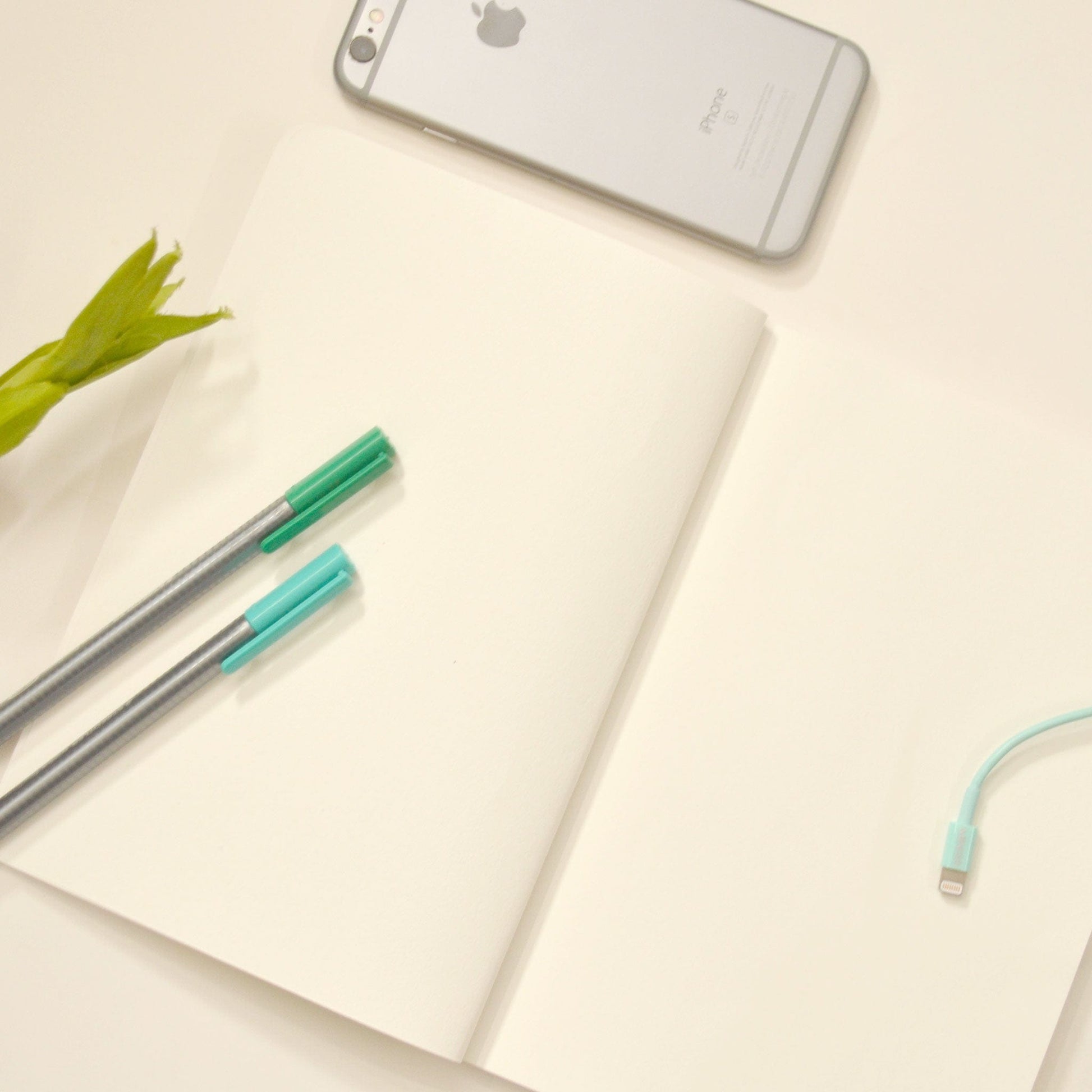 studio-decorai - Colours of Spring - Notebook
