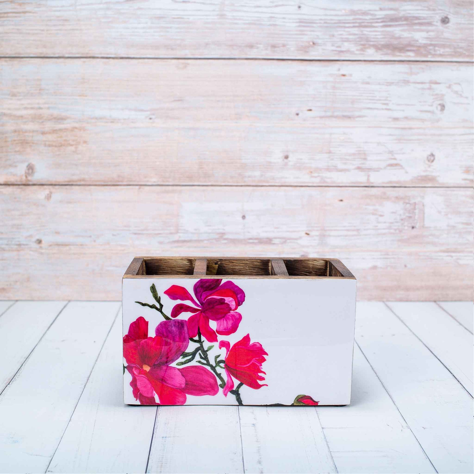 Studio Decorai Tableware Steel Magnolia - Botanical Themed Wooden Cutlery Holder